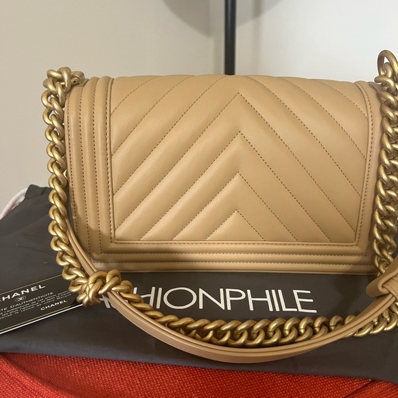 Authentic Chanel boy bag medium light caramel tan - Picture 5 of 9